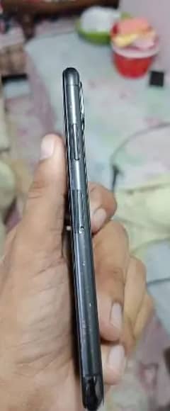 I am Selling For I phone Xs official Pta Approved/03083311090