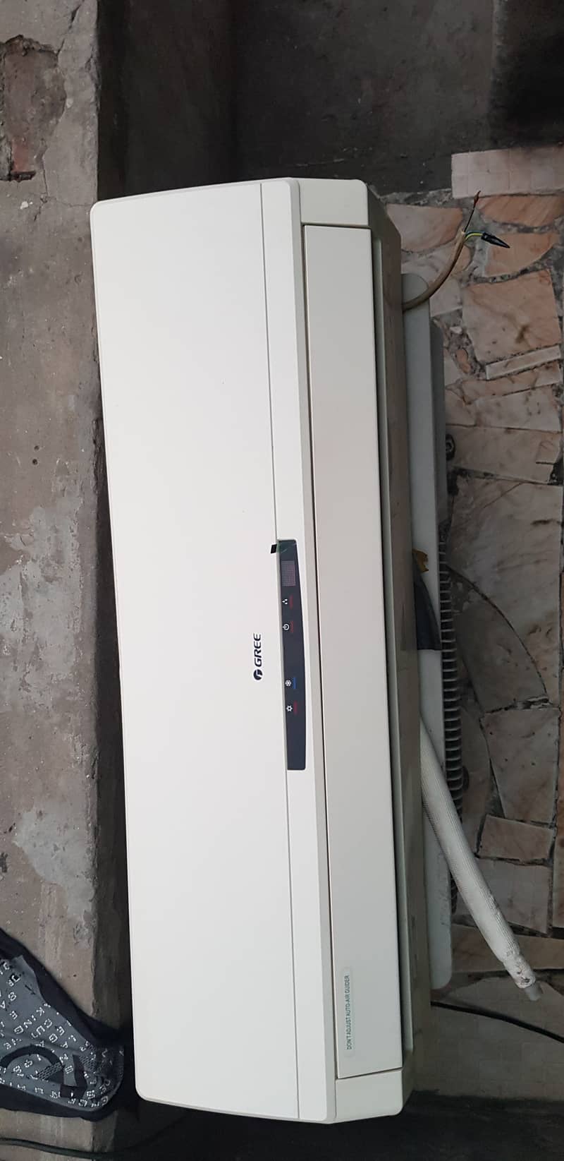 Gree ac 1 ton non inverter 0