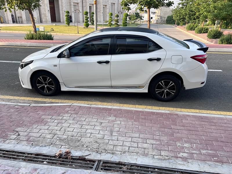 Toyota Altis Grande 2016 6