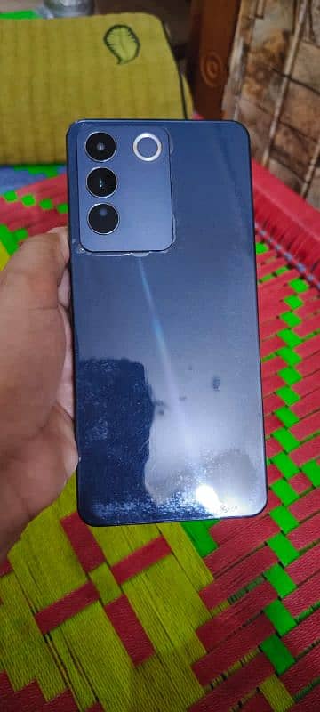 vivo v27e with box 3