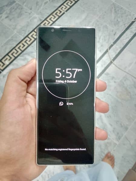 Sony Xperia 5 non PTA 64 GB 9/10 condition 1