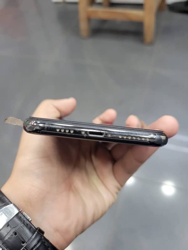 iphone xs max 4