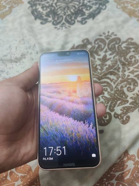 Huawei p20 lite ,honor 9c golden colour 1