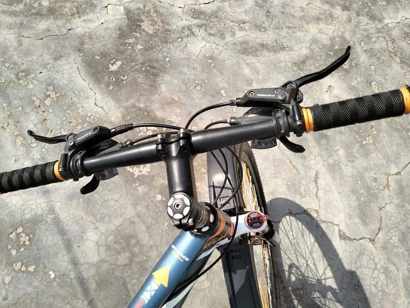 Six flags imported mountain bike model wl kw 01 7