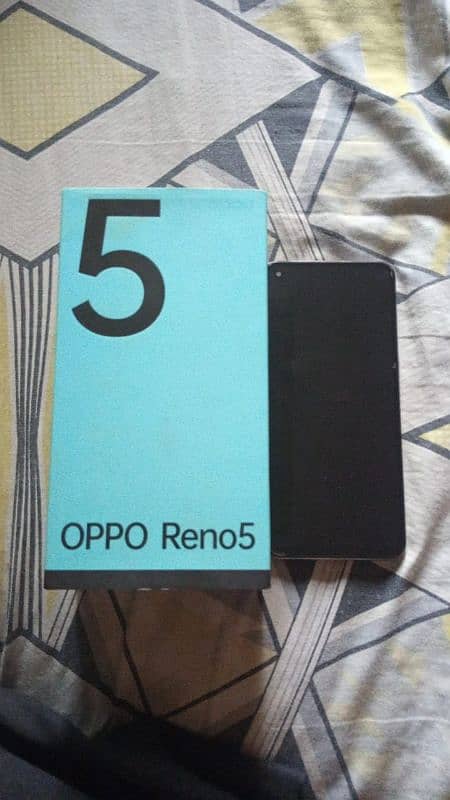 Oppo Reno 5 with box 2