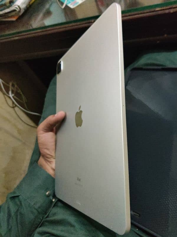 ipad m1 12.9 4