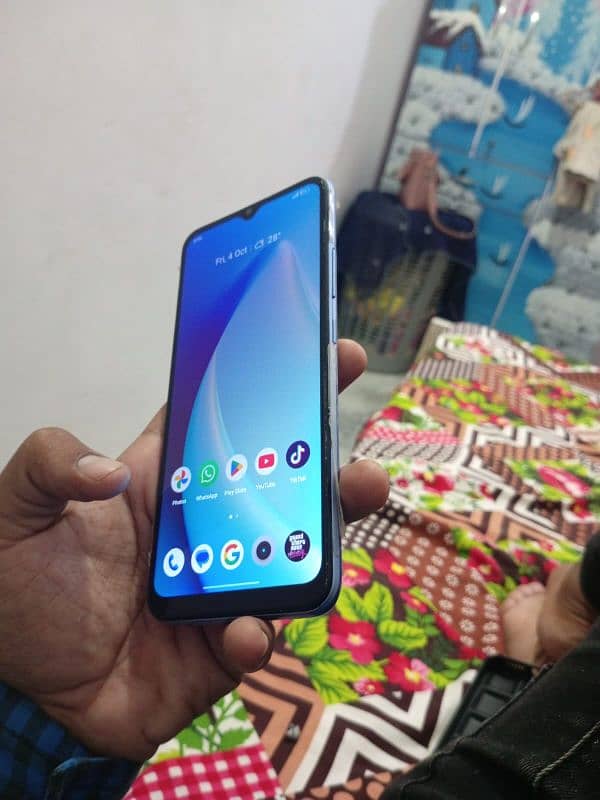 realme c25s 4/128 1