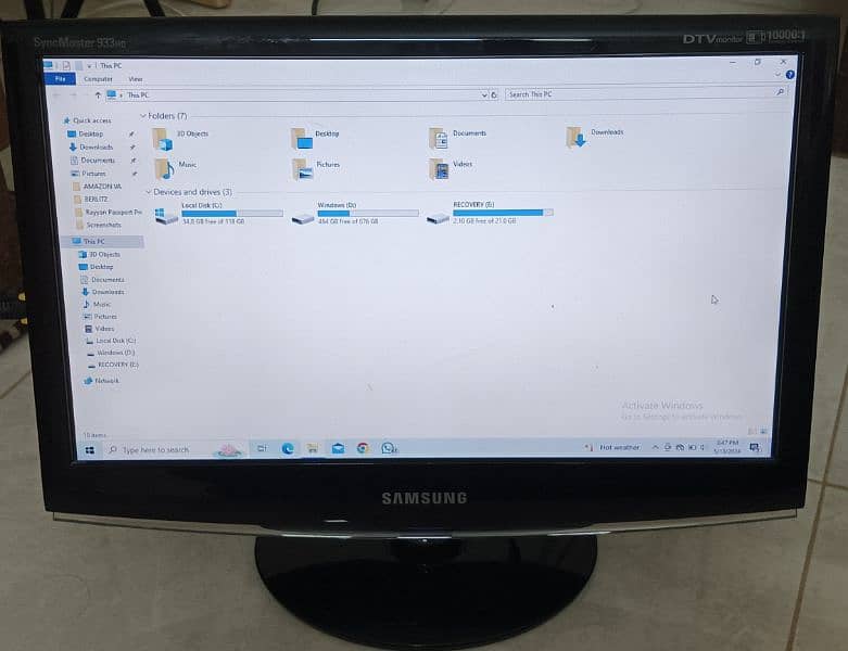 Samsung SyncMaster 933HDplus 18.5” LCD HDTV HDMI & Monitor 1