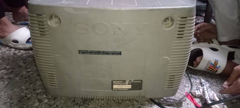 Sony tv 21 inches for sale full ok good condition 7