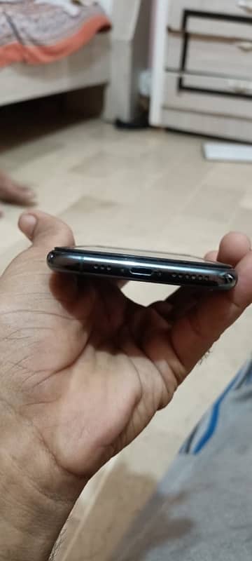 iphone11 pro 256gb apta approved 5