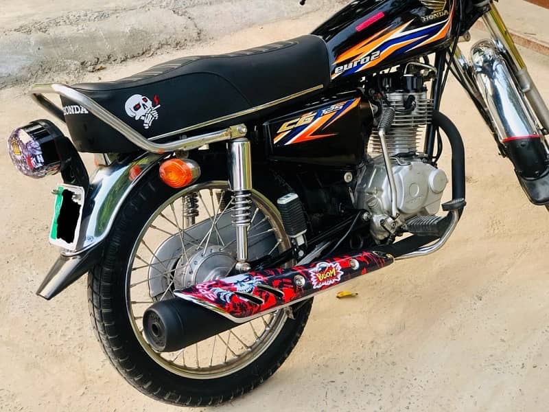 Honda CG 125 (2018 Model) Black Edition Up For Sale 2