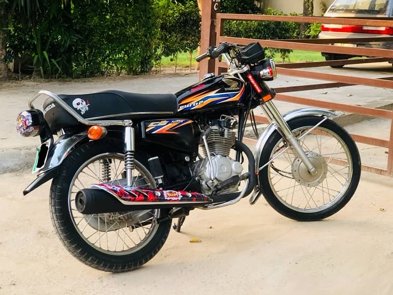 Honda CG 125 (2018 Model) Black Edition Up For Sale 3