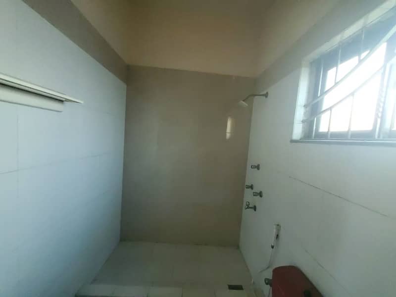 One Kanal Slighty Use Upper Portion Available For Rent in DHA Phase 3, Lahore Cantt 2