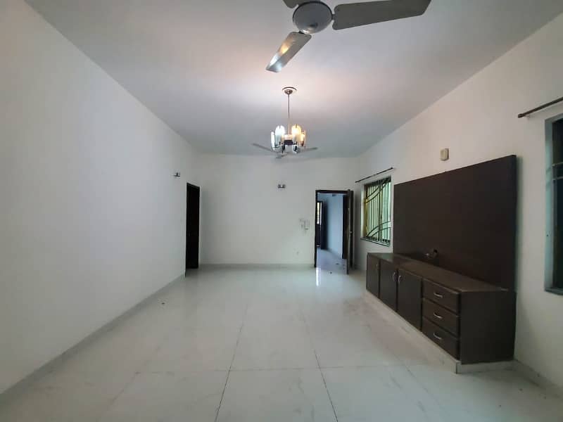 One Kanal Slighty Use Upper Portion Available For Rent in DHA Phase 3, Lahore Cantt 10