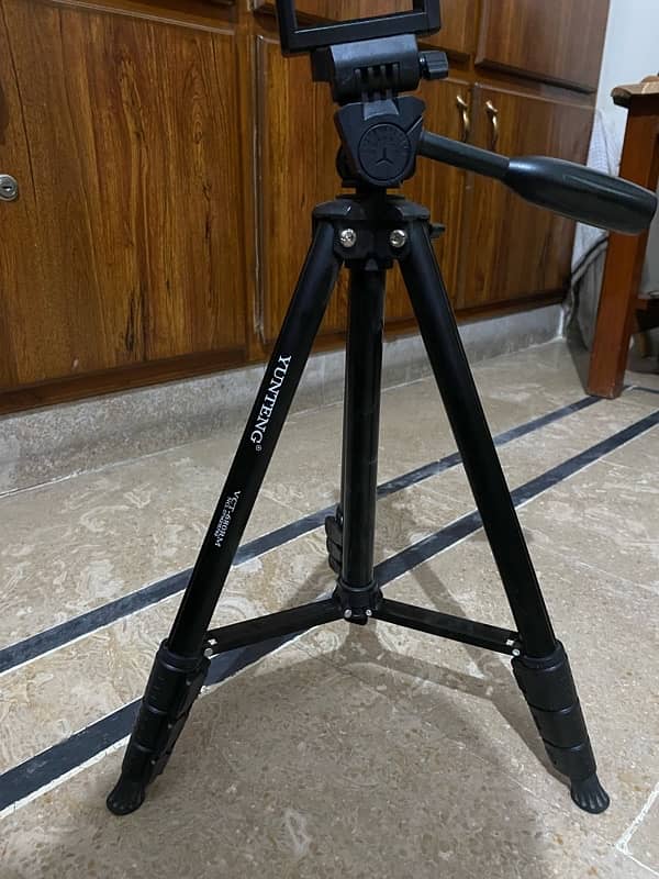 YUMTENG VCT-680RM tripod 3