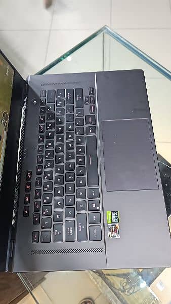 Asus Rog Zephyrus rtx 3070 Gaming laptop 3