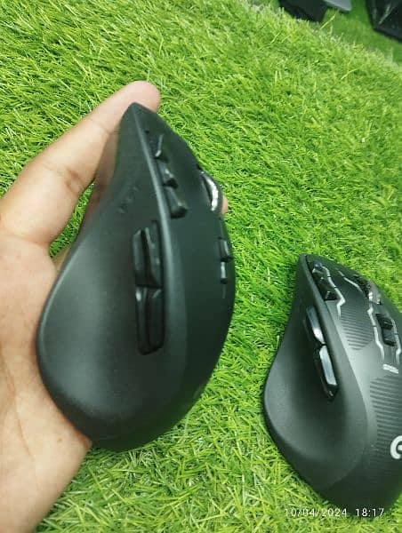 Logitech g700 and g700s gaming mouse 2