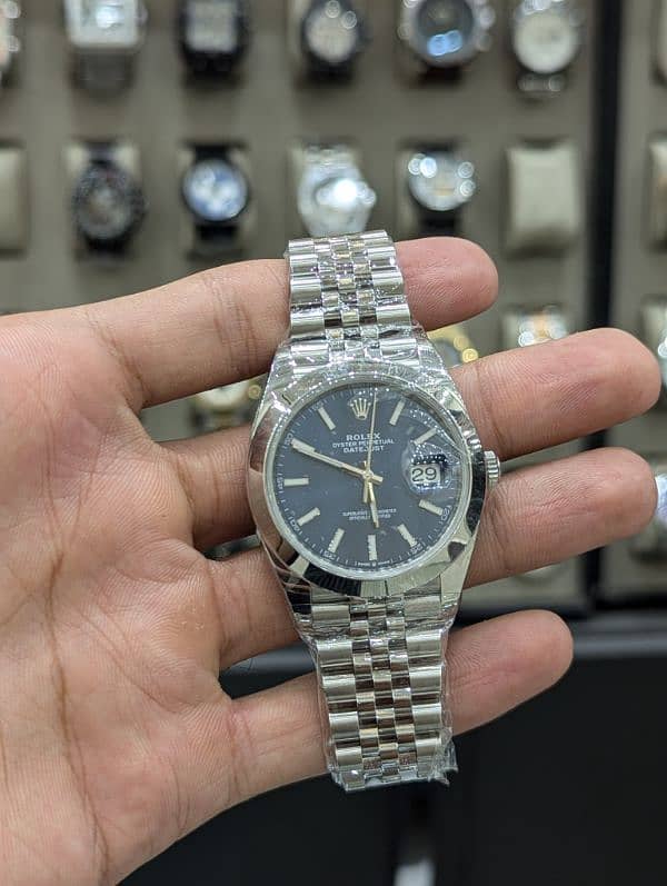 We buy watch Rolex Cartier Chopard Tag Rado Tissot Omega 1