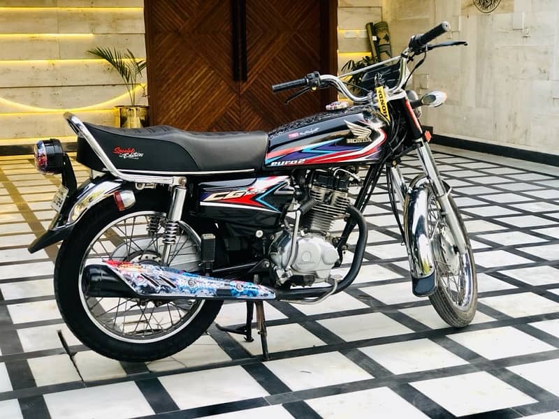 Honda CG 125 (Model 2019) Classy Condition 2