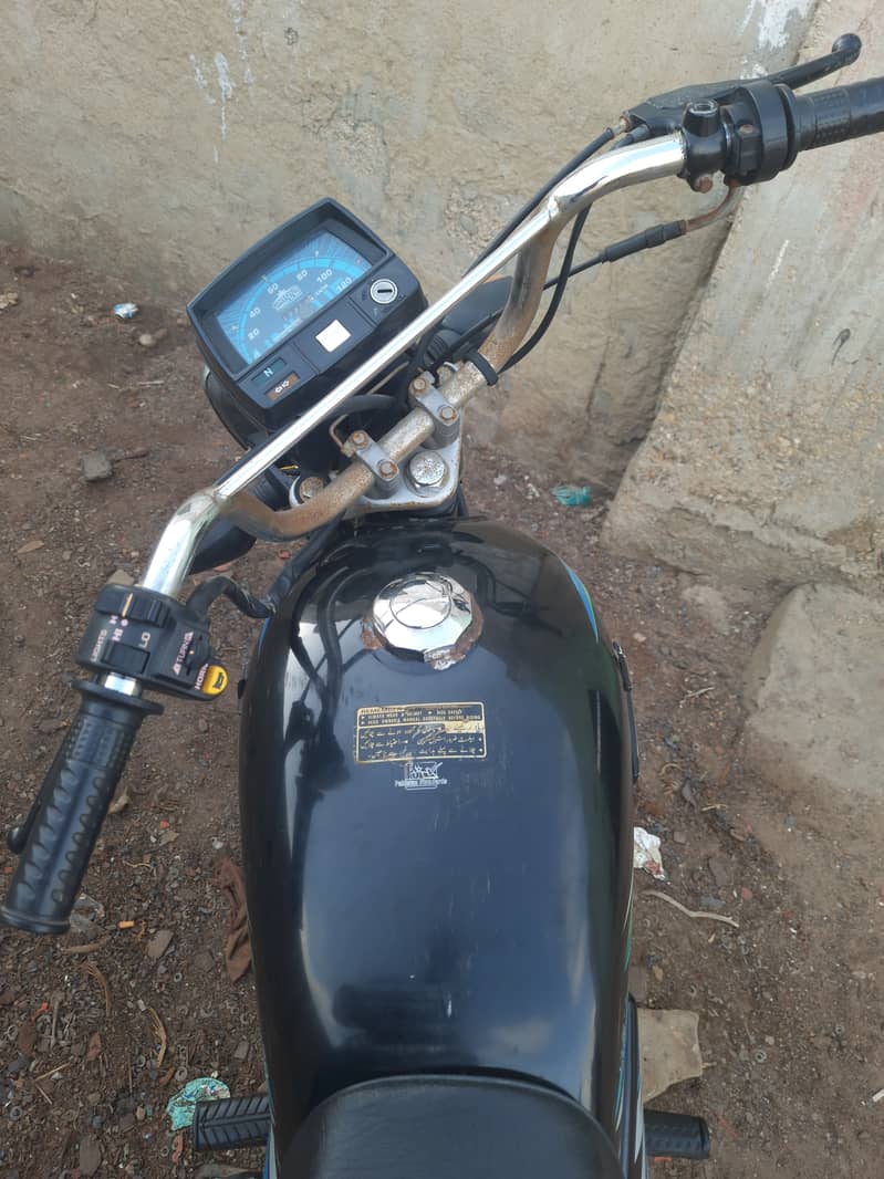 UNIQUE UD 70CC in Black 5