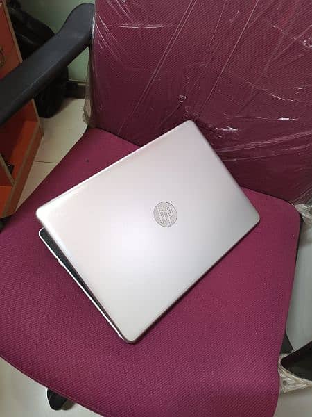 Hp 9th Generation AMD A4 128GB m2 SSD NEw Conditions RAM 4GB DDR4 // 4