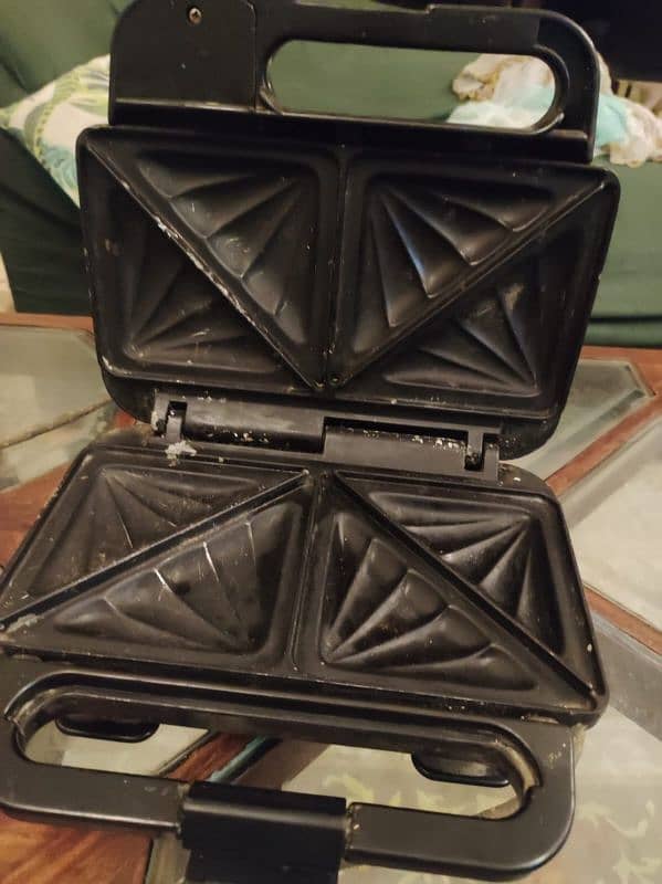 toaster good condition 0