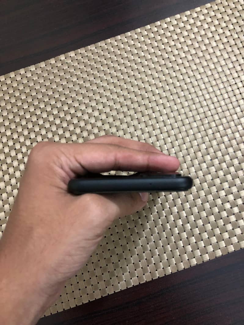 Google Pixel 4XL - 10/10 Condition 5