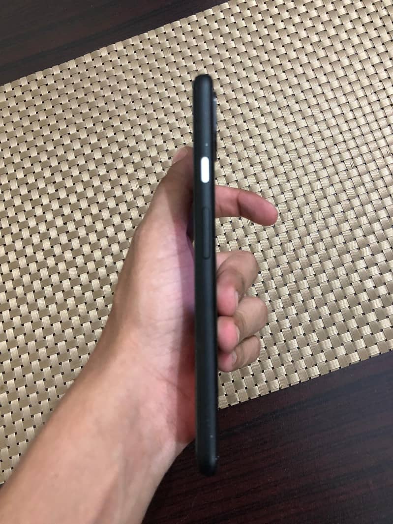 Google Pixel 4XL - 10/10 Condition 6