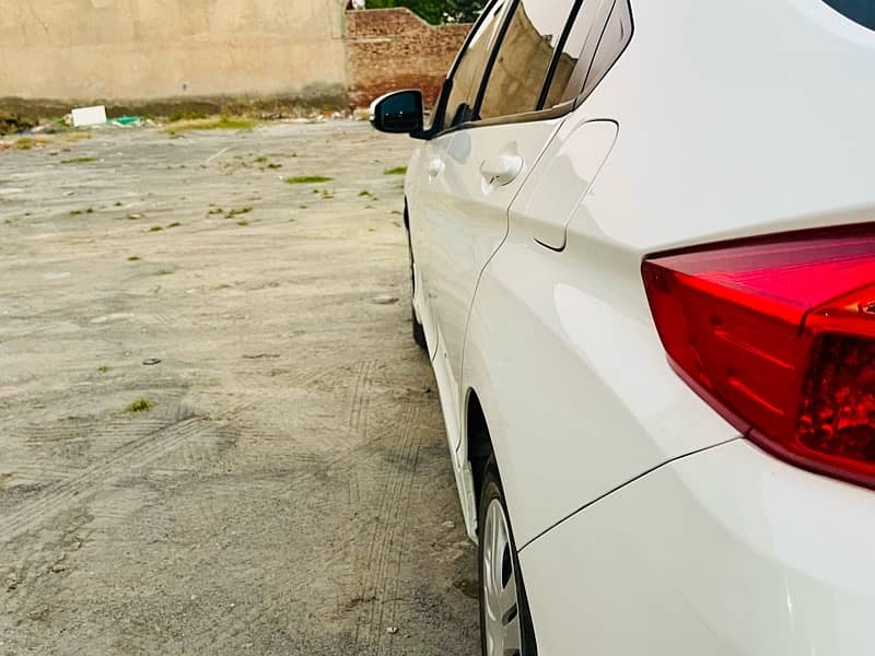 Honda City IVTEC 2022 1.2 M/T 8