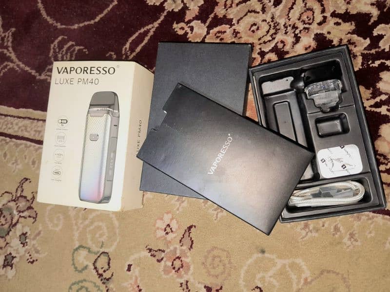 Vaporesso luxe pm pod hai bilkul box pack dubai se gift aya hai 3