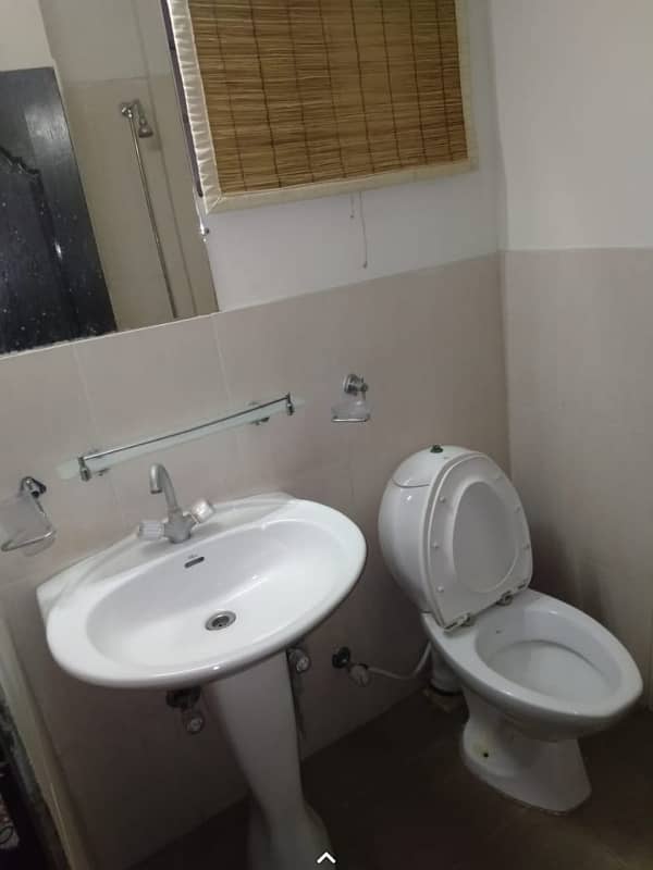 5 Marla 2 Bedroom attach bathroom Flat For Rent In Askari 11 6