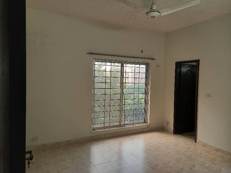 5 Marla 2 Bedroom attach bathroom Flat For Rent In Askari 11 7