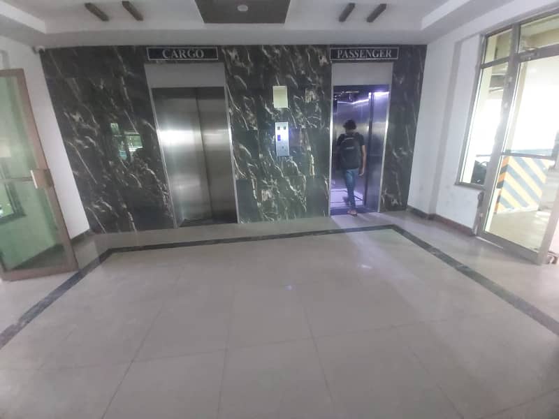 10 Marla Flat For Rent In Askari 11 Lahore 32