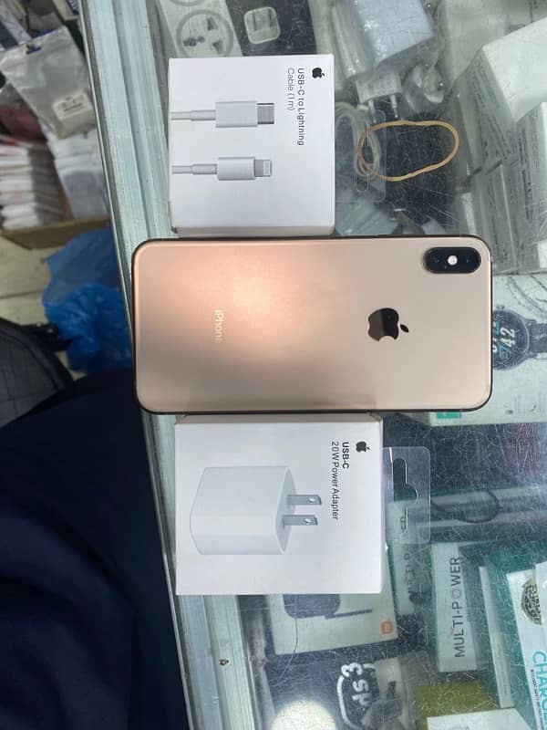 IPHONE XS MAX APPROVED GOLD COLOUR WITH LIMITED GOLD GEARS2 watch 3