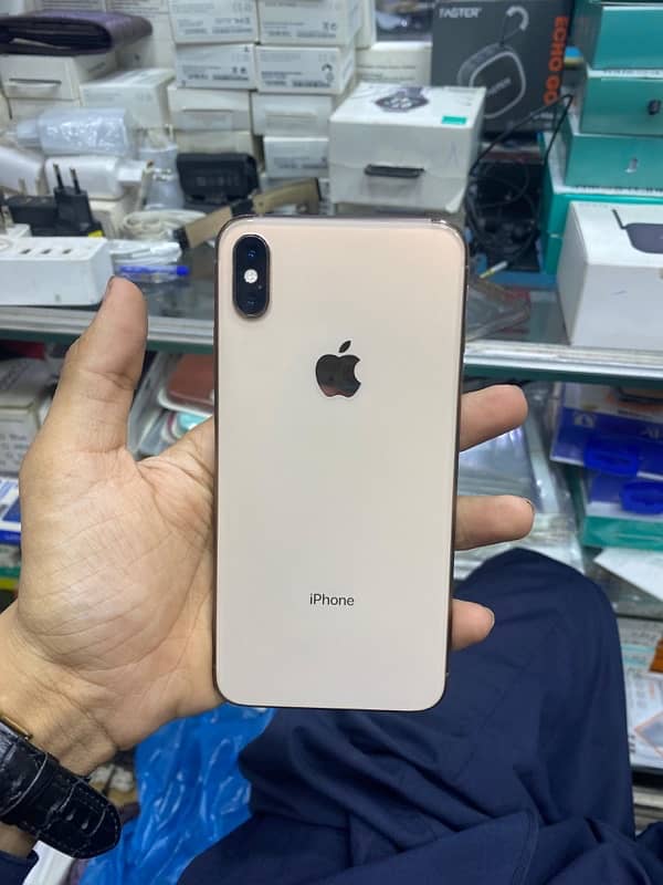 IPHONE XS MAX APPROVED GOLD COLOUR WITH LIMITED GOLD GEARS2 watch 8