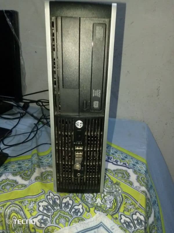 hp small factor 8200. desktop gaming pc 4