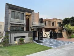 10 Marla Slightly Used House For Rent at Very Hot Location in Phase 5 Near Park