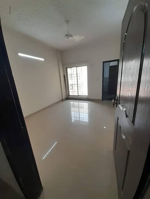 5 Marla 2 Bedroom Attach Bathroom Flat For Rent In Askari 11 3