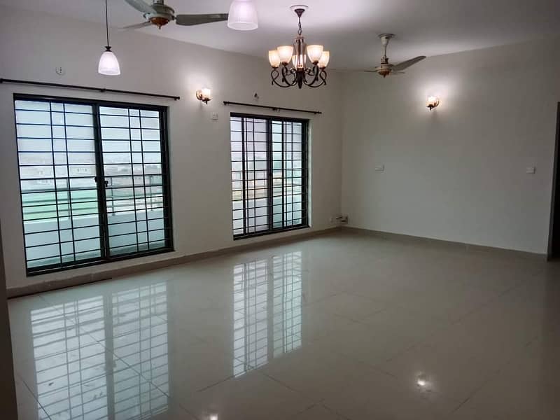 10 Marla Flat For Rent In Askari 11 Lahore 9