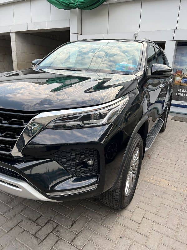 Toyota Fortuner 2021 1