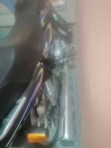 100cc bike good condition 10 10  call  whatsapp 03452887483 3