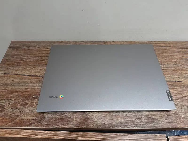 Lenovo Chromebook 14E - Ram 4 GB - SSD 32 GB - LED 14.0" 6