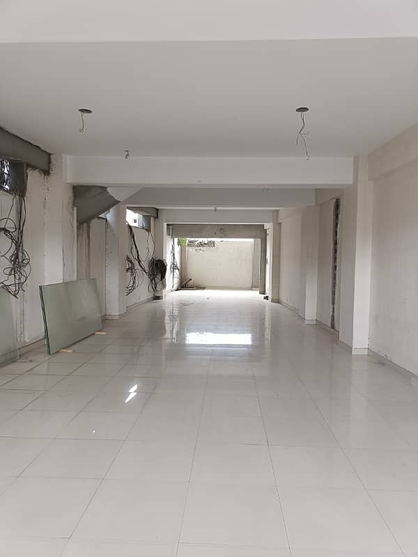 D12 Markaz Worth business LG floor front open 3