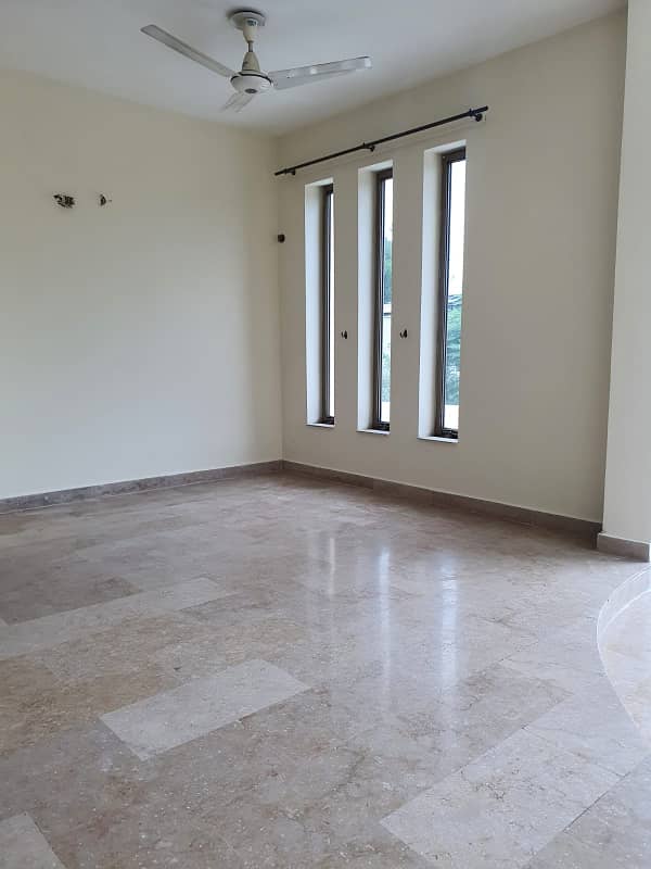 F10 Markaz Prime Living Location 2 Beds Upper Portion Of Rent 8