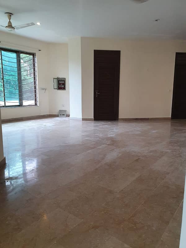 F10 Markaz Prime Living Location 2 Beds Upper Portion Of Rent 12