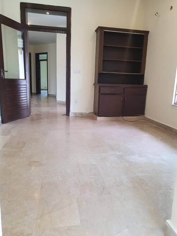 F10 Markaz Prime Living Location 2 Beds Upper Portion Of Rent 15