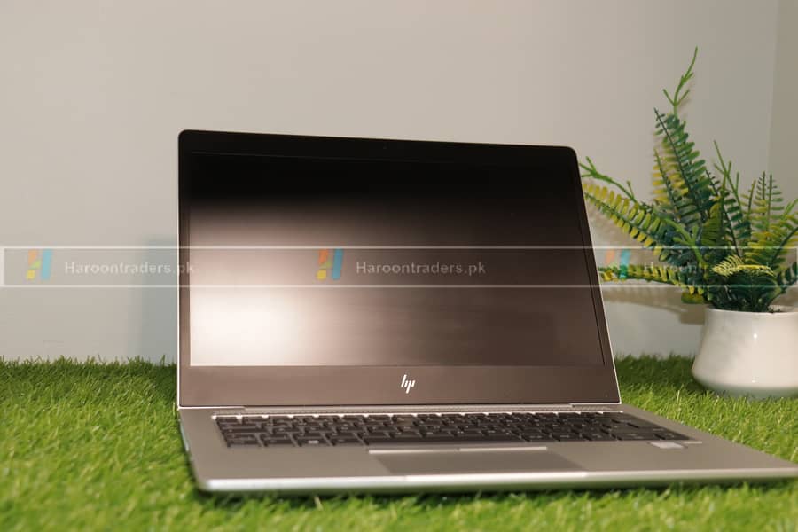 Hp 840 g5, i5 8th, 8gb Ram 256gb ssd, New Logo, Backlit Keyboard 0