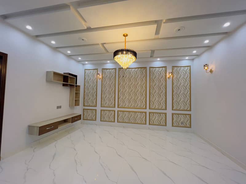 BRAND NEW 10 MARLA HOUSE FOR RENT IN BAHRIA TOWN LAHORE 13