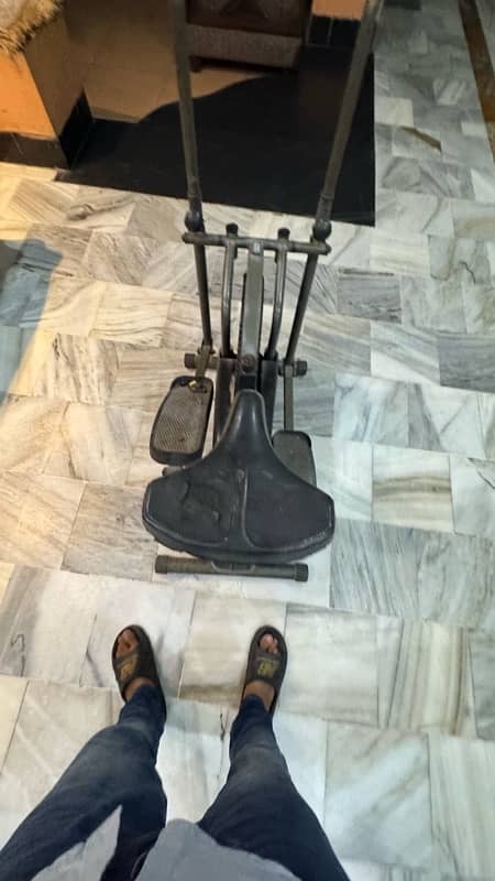 Exercise cycle 10/10 condition full body Eleptical 3