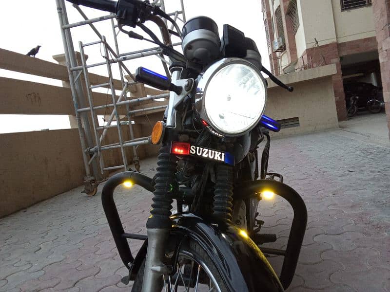 Suzuki GS 150 model 2018 urgent sale 9